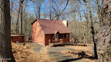 117 Westwood Cir, Dingmans Ferry, PA 18328 - photo 2