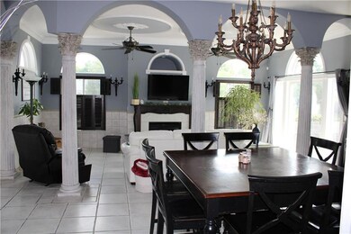 Dining / Living Room