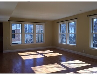 76 Green St unit 2, Brookline, MA 02446 - photo 5