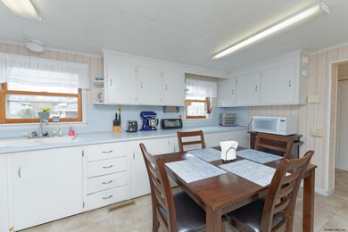 604 Arbor Ave, Schenectady, NY 12306 - photo 6