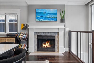 unlisted-address, Chicago, IL 60657 - photo 4