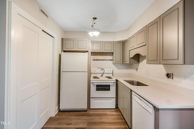 5804 E Falls of Neuse Rd_www.scalaphotog