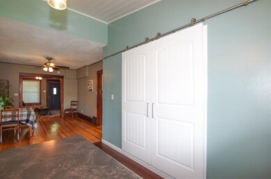 1921 3rd St SW, Cedar Rapids, IA 52404 - photo 6