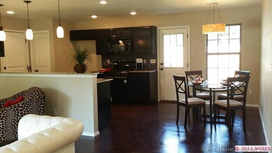 532 E 6th St, Claremore, OK 74017 - photo 3