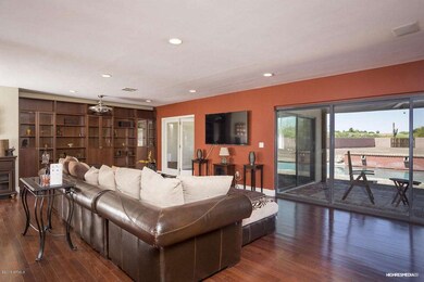 Light, bright & airy great rm