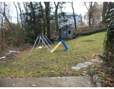 19 Mount Pleasant St unit B, Webster, MA 01570 - photo 4