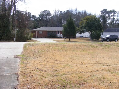 807 Country Club Rd, Jacksonville, NC 28546 - photo 6