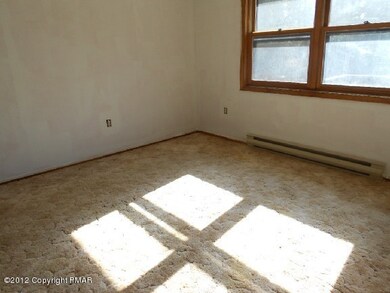 24 Chipperfield Dr, Effort, PA 18330 - photo 7