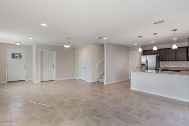 8400 Highfield Ave, Jacksonville, FL 32216 - photo 5