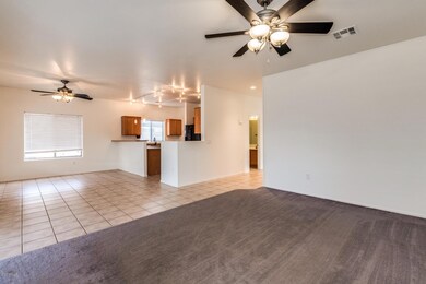 Kitchen Family Room