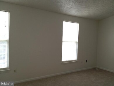 13906 Winding Ridge Ln, Centreville, VA 20121 - photo 7