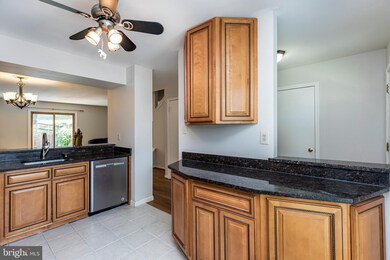 18727 White Sands Dr, Germantown, MD 20874 - photo 5