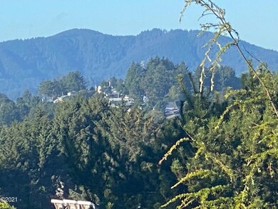 1123 SW 10th St, Lincoln City, OR 97367 - photo 5