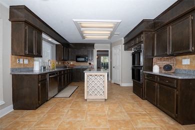 15510 Park Estates Ln, Houston, TX 77062 - photo 5