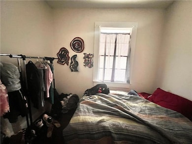 Second smaller bedroom 9'x 8'