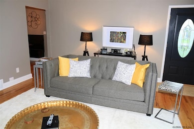 2 Hemlock Ln, Schenectady, NY 12302 - photo 5