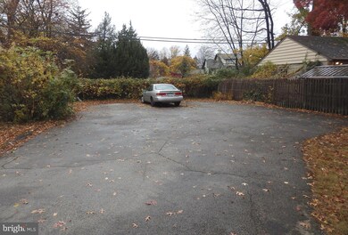 126 Grandview Rd, Ardmore, PA 19003 - photo 2