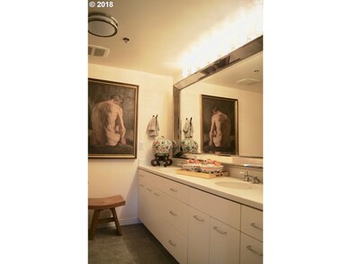Bathroom, Attached