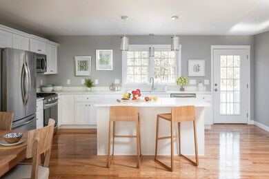 27 Craftsman Ct unit 14, South Grafton, MA 01560 - photo 3