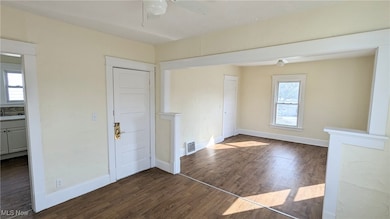 110 Bell Ave unit UP, Elyria, OH 44035 - photo 7