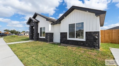 1585 Los Alamos St, Brownsville, TX 78521 - photo 5