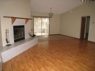 Hartman St 2016 009