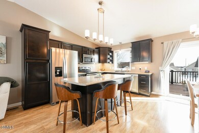 3707 Pebbleview Circle MLS-8
