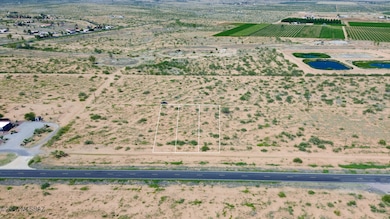 Group of 3 Objects (2)