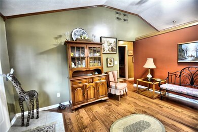 942 Buds Ct, Franklin, IN 46131 - photo 3