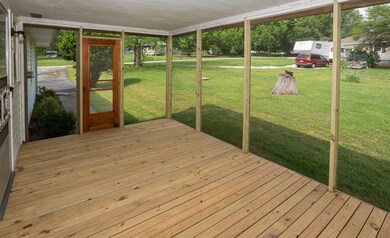 Screened porch!