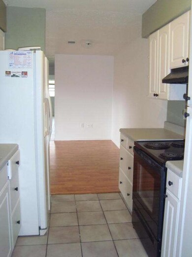 793 Lunar Lake Cir unit Left Side, Cocoa, FL 32926 - photo 4