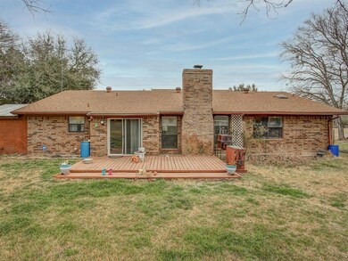817 Woodhaven Ct, Granbury, TX 76048 - photo 3