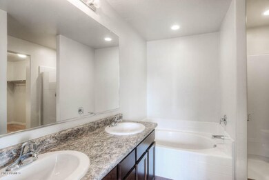 LGI Homes_Cimarron_R_08