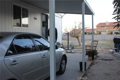 16417 Wimbleton Dr, Victorville, CA 92395 - photo 3