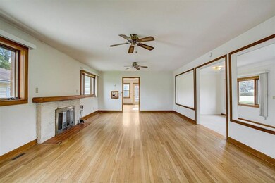5140 Irish Ln, Fitchburg, WI 53711 - photo 4