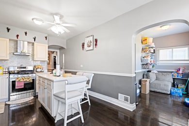 6921 26th St, Berwyn, IL 60402 - photo 5