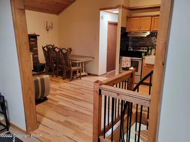 9491 Juniper Dr, Tobyhanna, PA 18466 - photo 2