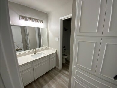 300 Mountain View Ct, Bedford, TX 76021 - photo 7