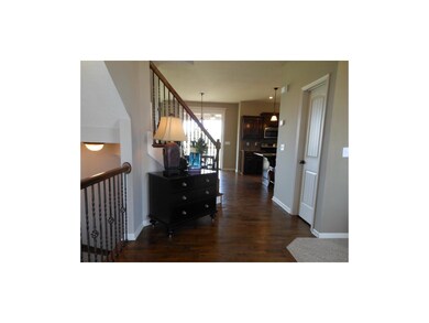 Beautiful rustic oak hardwoods throughout most of 