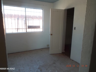 3649 S Bronson Ln, Tucson, AZ 85713 - photo 5