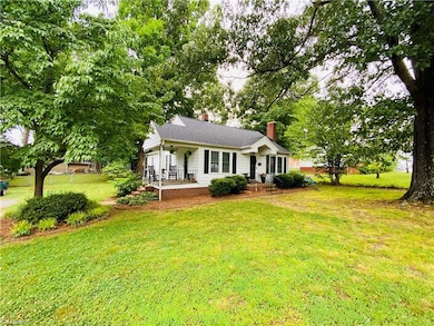 1453 Sunset Dr, Asheboro, NC 27205 - photo 6