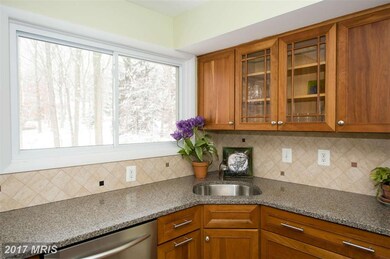 3302 Potterton Dr, Falls Church, VA 22044 - photo 7