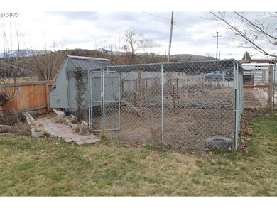 304 E Riverside, Mount Vernon, OR 97865 - photo 6