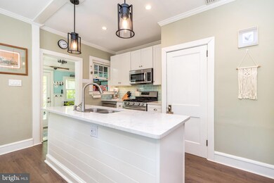 102 N Towamencin Ave, Lansdale, PA 19446 - photo 4