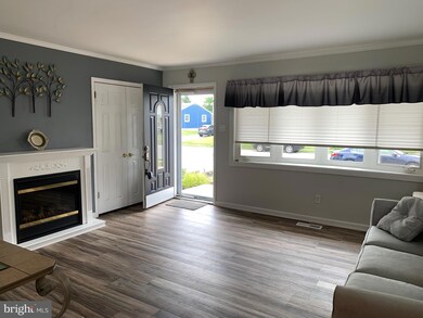 405 S Central Blvd, Broomall, PA 19008 - photo 5