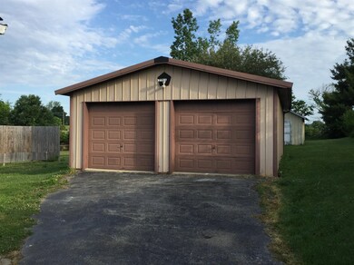 143 Walker Ln, Lawrenceburg, KY 40342 - photo 2