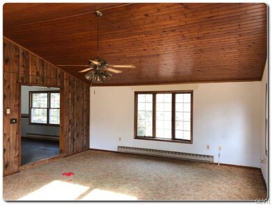 6662 Riverview Rd, Slatington, PA 18080 - photo 5