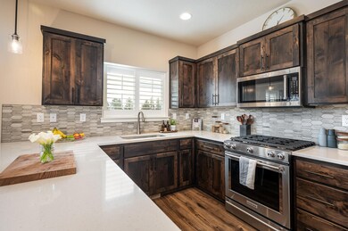 4790 Zenith - MLS-2757