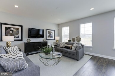 8412 Kendall Ct, Laurel, MD 20724 - photo 6