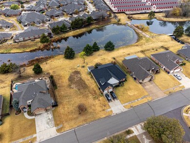 1125 N Savannah Terrace, Mustang, OK 73064 - photo 6